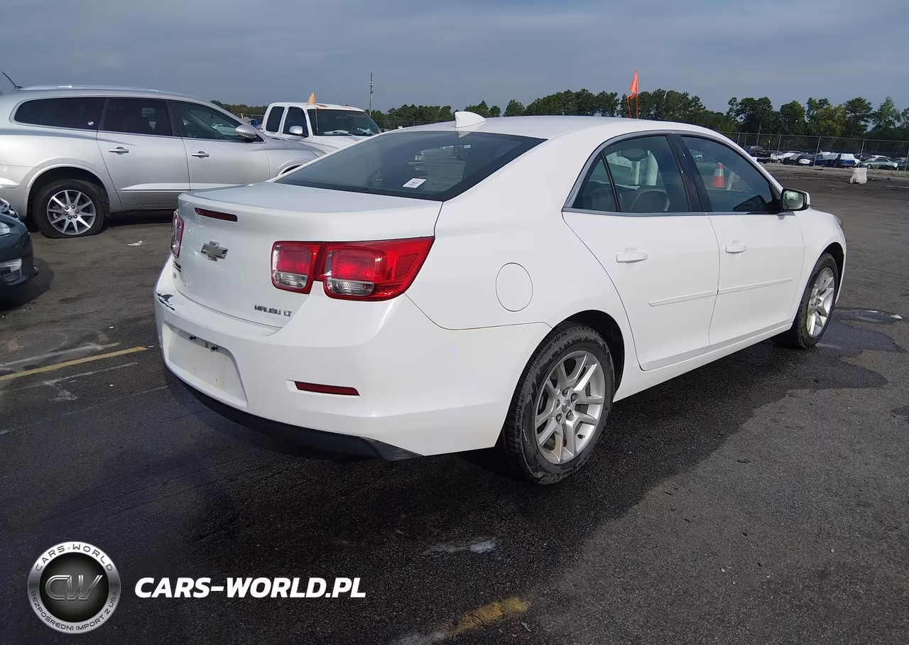 2015 Chevrolet Malibu 1Lt VIN:1G11C5SLXFF246097 - 4