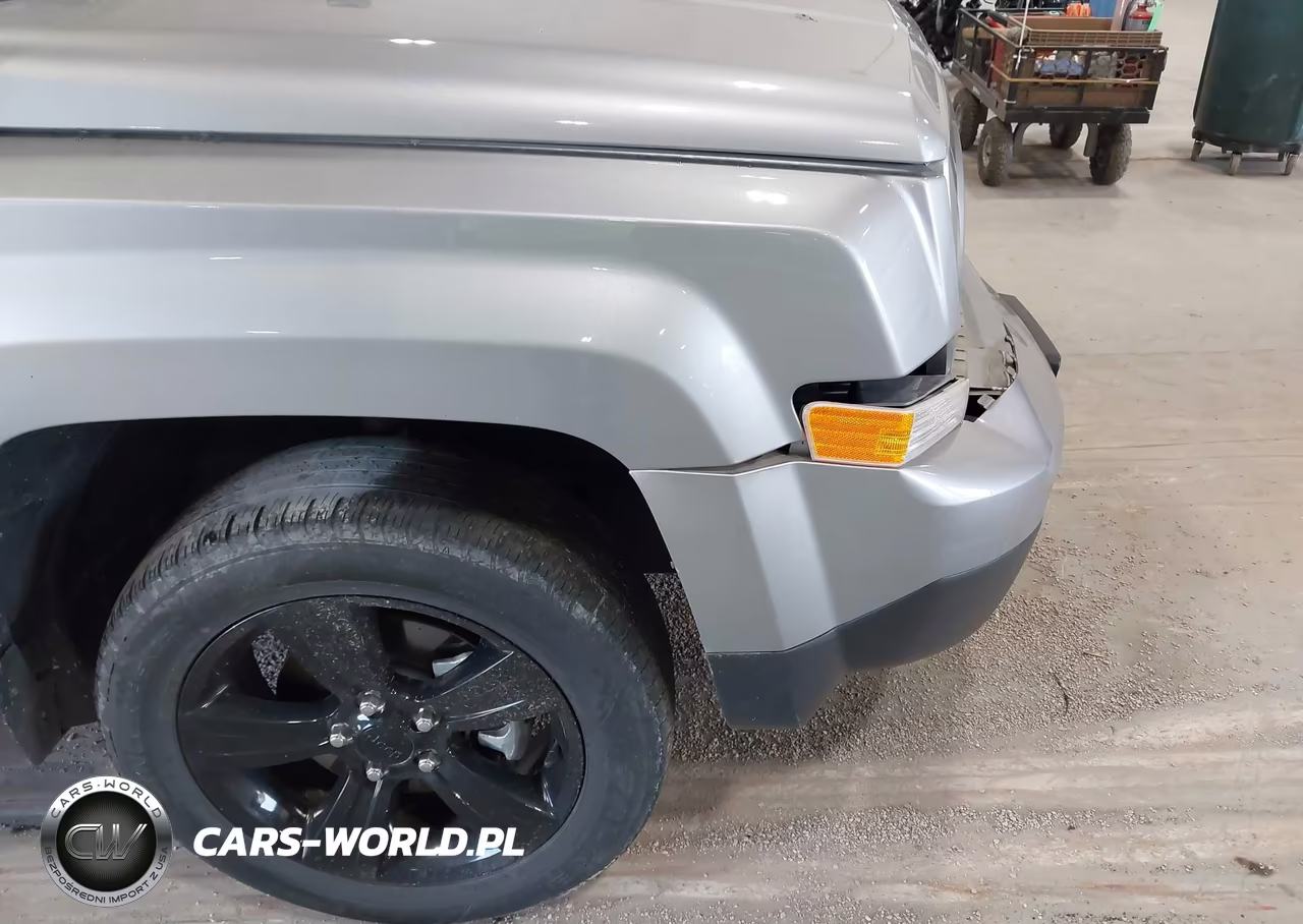 2015 Jeep Patriot Altitude Edition VIN:1C4NJRBB8FD417728 - 15