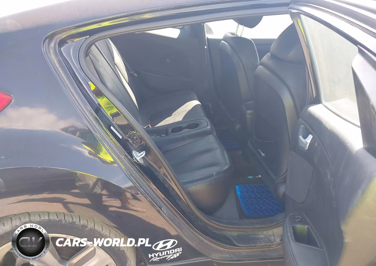 2014 Hyundai Veloster Turbo W-Blue VIN:KMHTC6AE1EU192641 - 8
