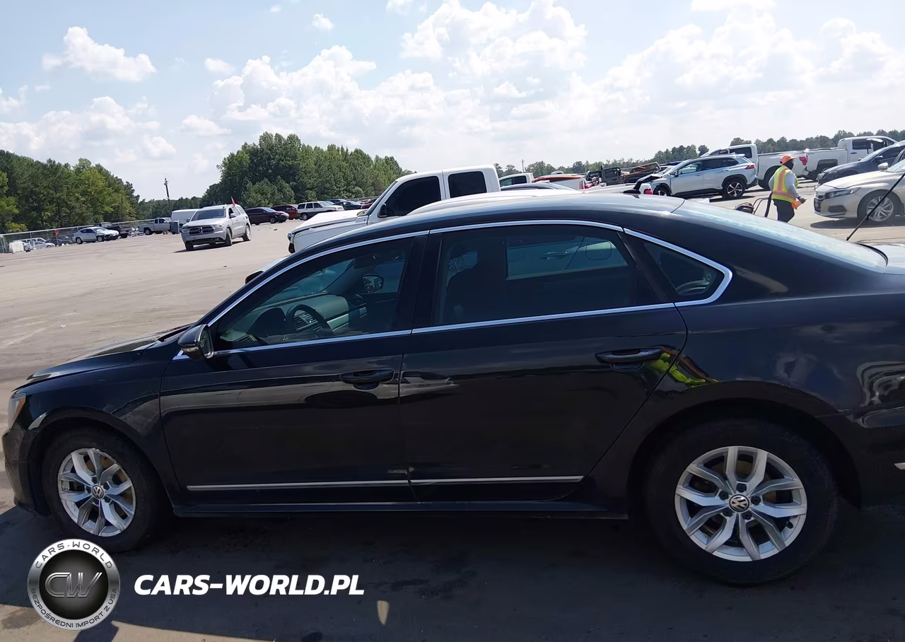 2017 Volkswagen Passat 1.8T S VIN:1VWAT7A36HC077332 - 14