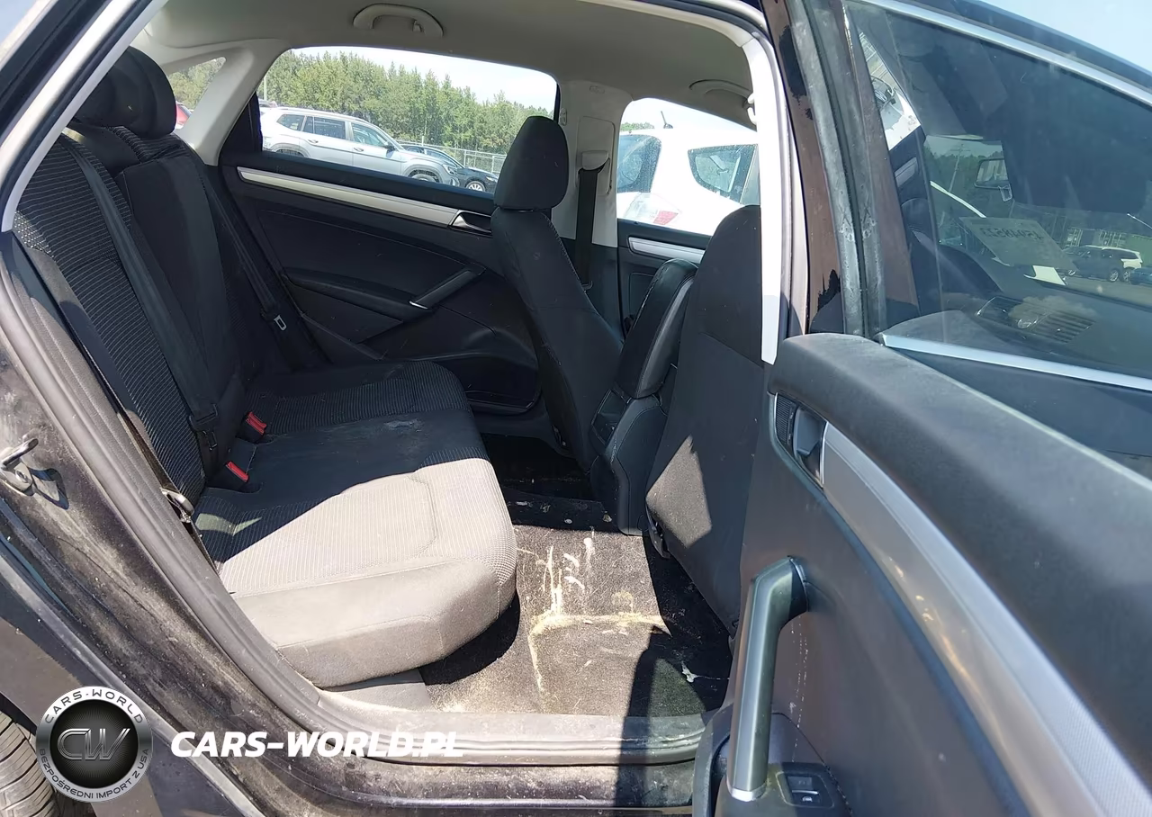 2017 Volkswagen Passat 1.8T S VIN:1VWAT7A36HC077332 - 8