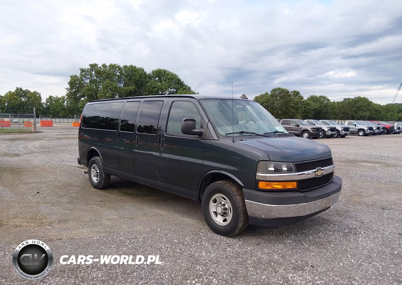 2017 Chevrolet Express 3500 Lt VIN:1GAZGPFF5H1274431 - 1