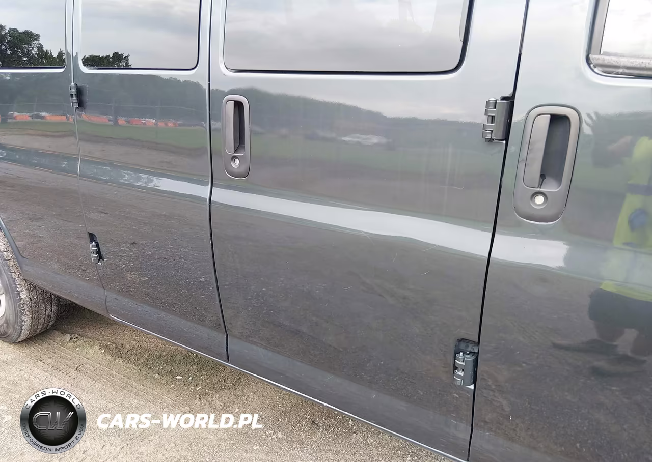 2017 Chevrolet Express 3500 Lt VIN:1GAZGPFF5H1274431 - 12
