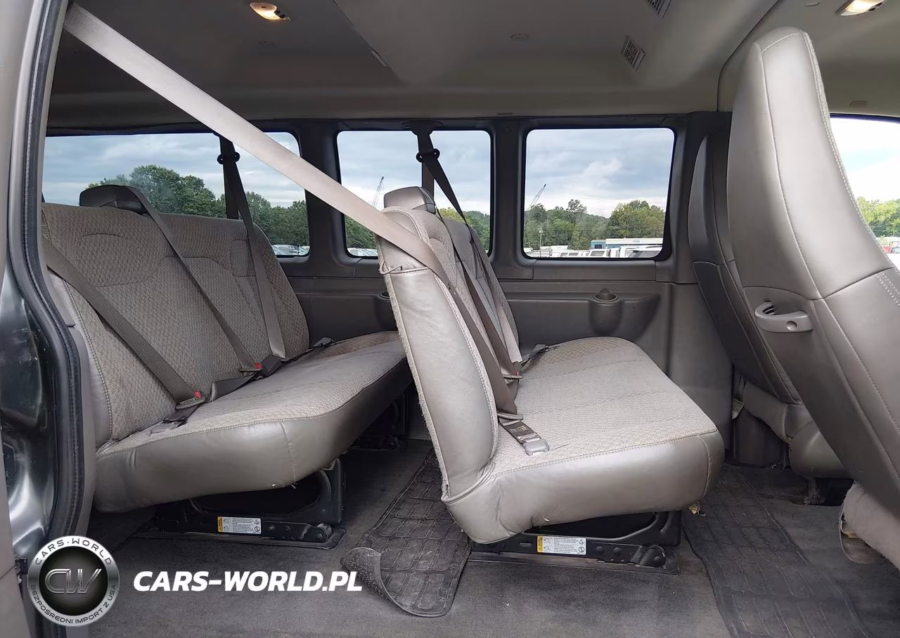 2017 Chevrolet Express 3500 Lt VIN:1GAZGPFF5H1274431 - 8