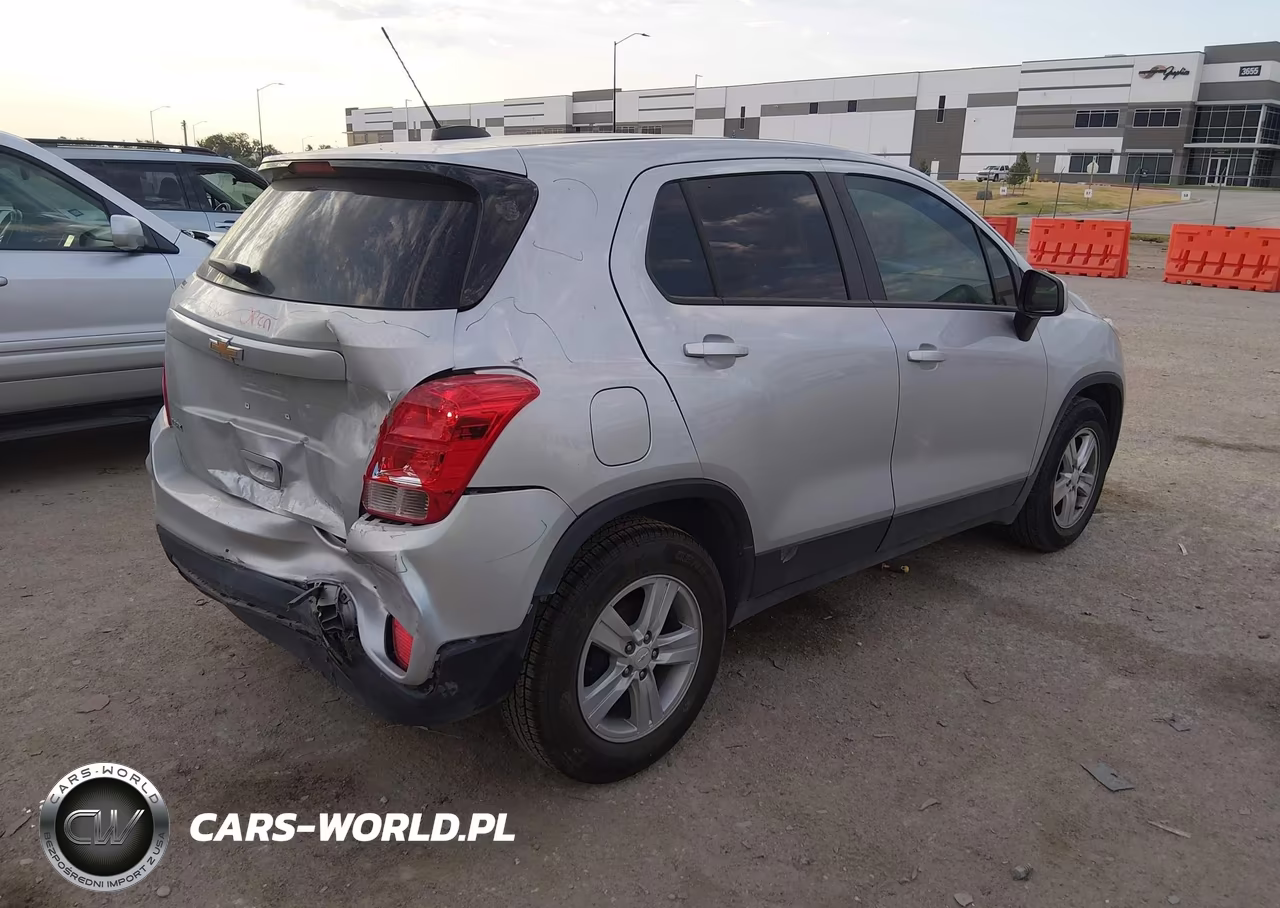 2021 Chevrolet Trax Fwd Ls VIN:KL7CJKSB9MB301989 - 4