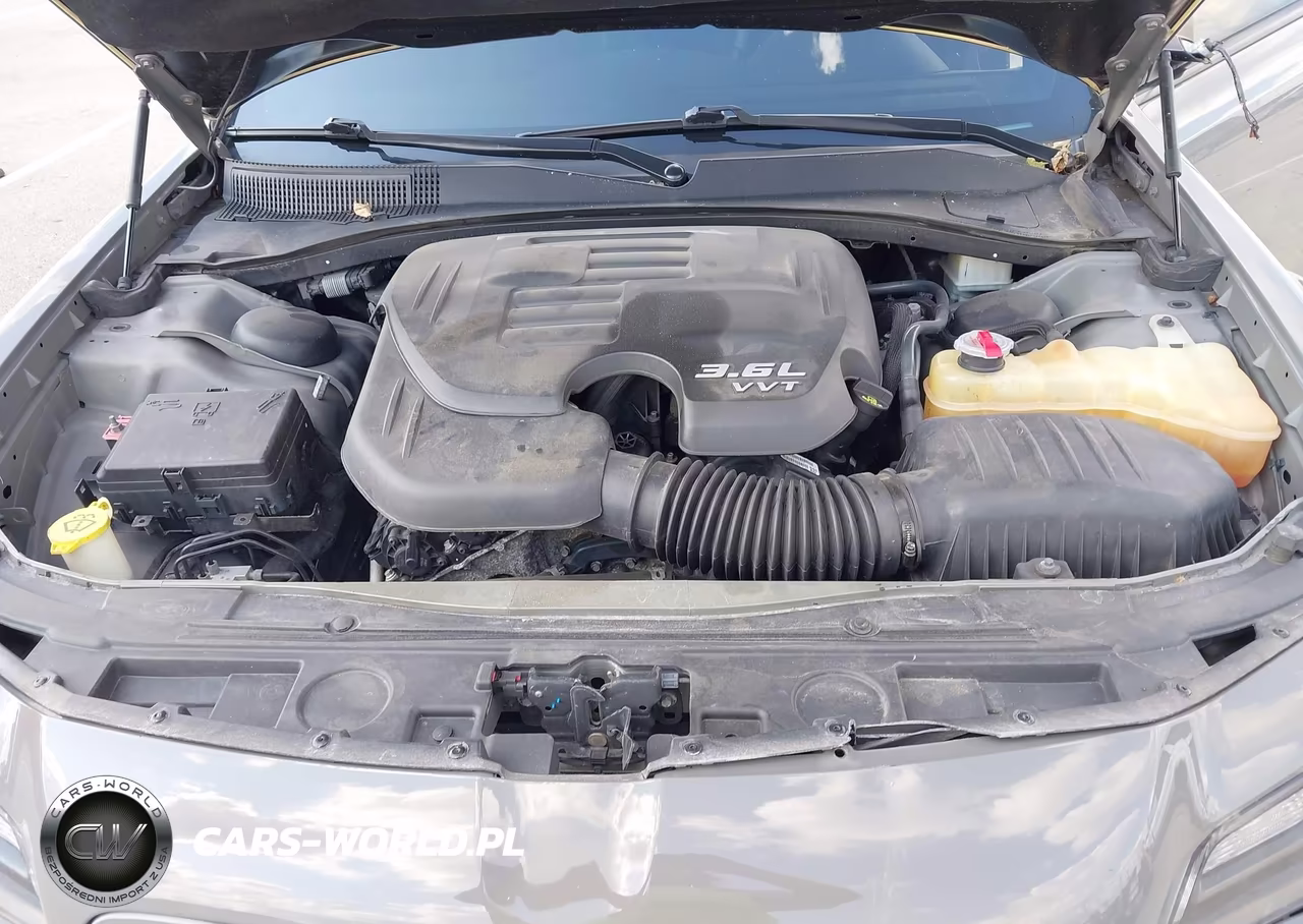 2017 Chrysler 300 S VIN:2C3CCAGG4HH653813 - 10