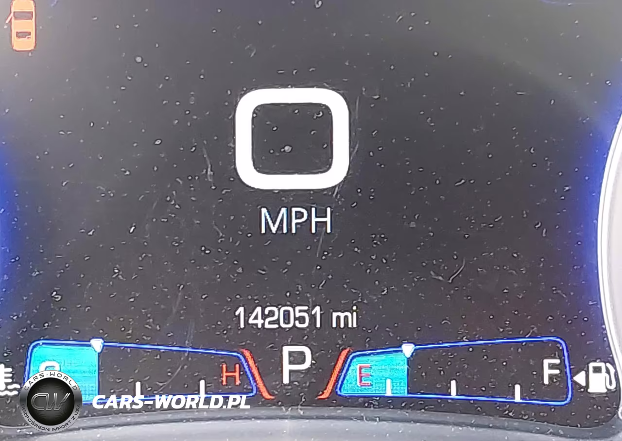 2017 Chrysler 300 S VIN:2C3CCAGG4HH653813 - 15