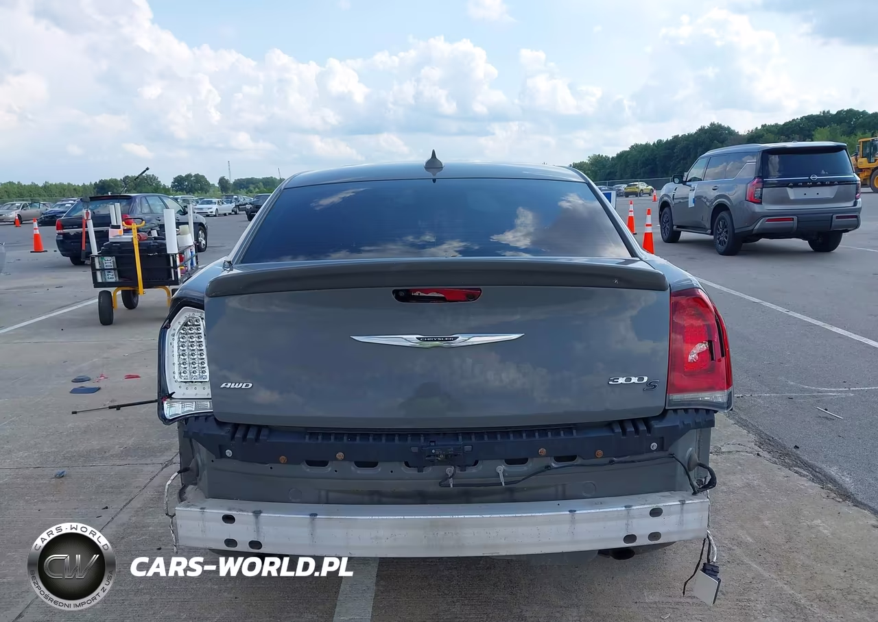 2017 Chrysler 300 S VIN:2C3CCAGG4HH653813 - 16