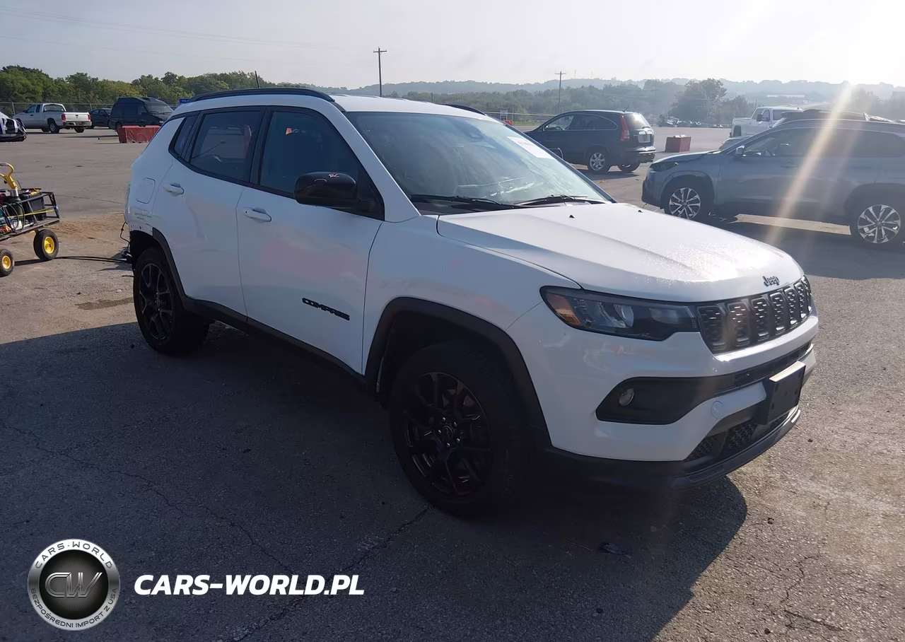 2025 Jeep Compass Latitude 4X4 VIN:3C4NJDBN4ST538242 - 1