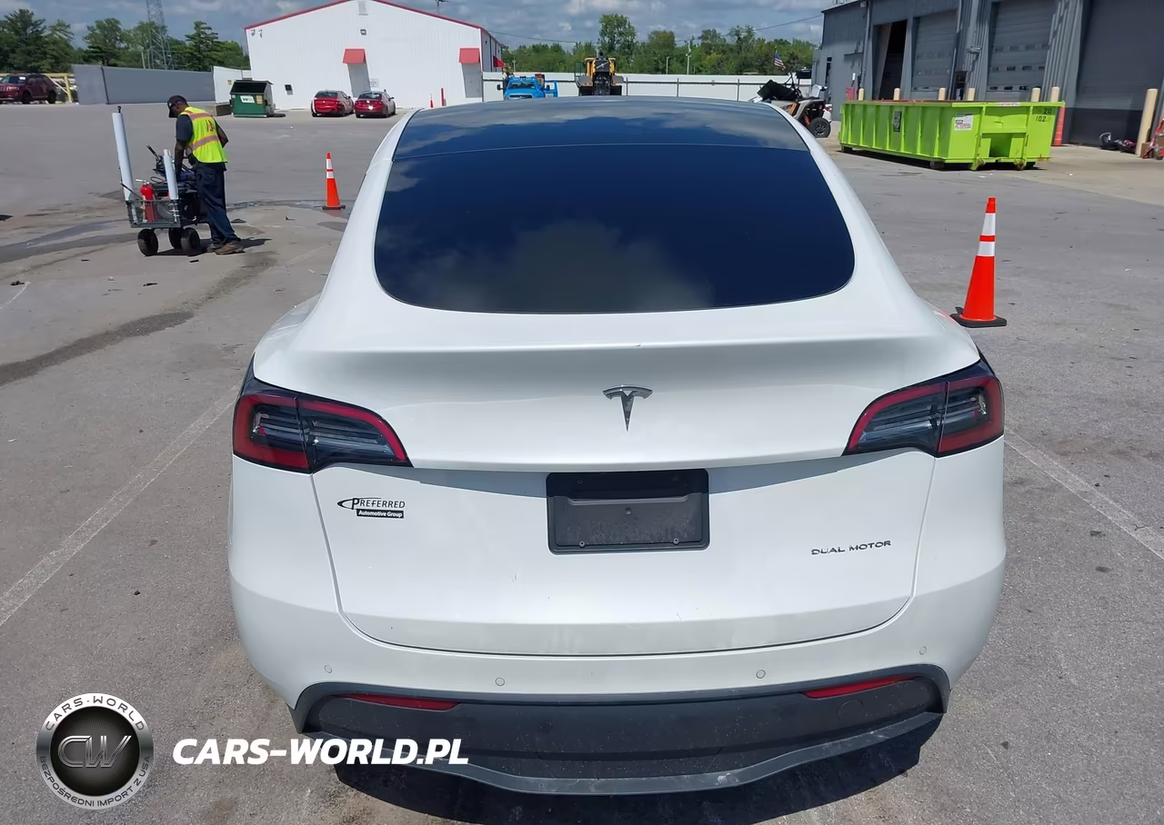 2021 Tesla Model Y Long Range Dual Motor All-Wheel Drive VIN:5YJYGDEEXMF190357 - 16