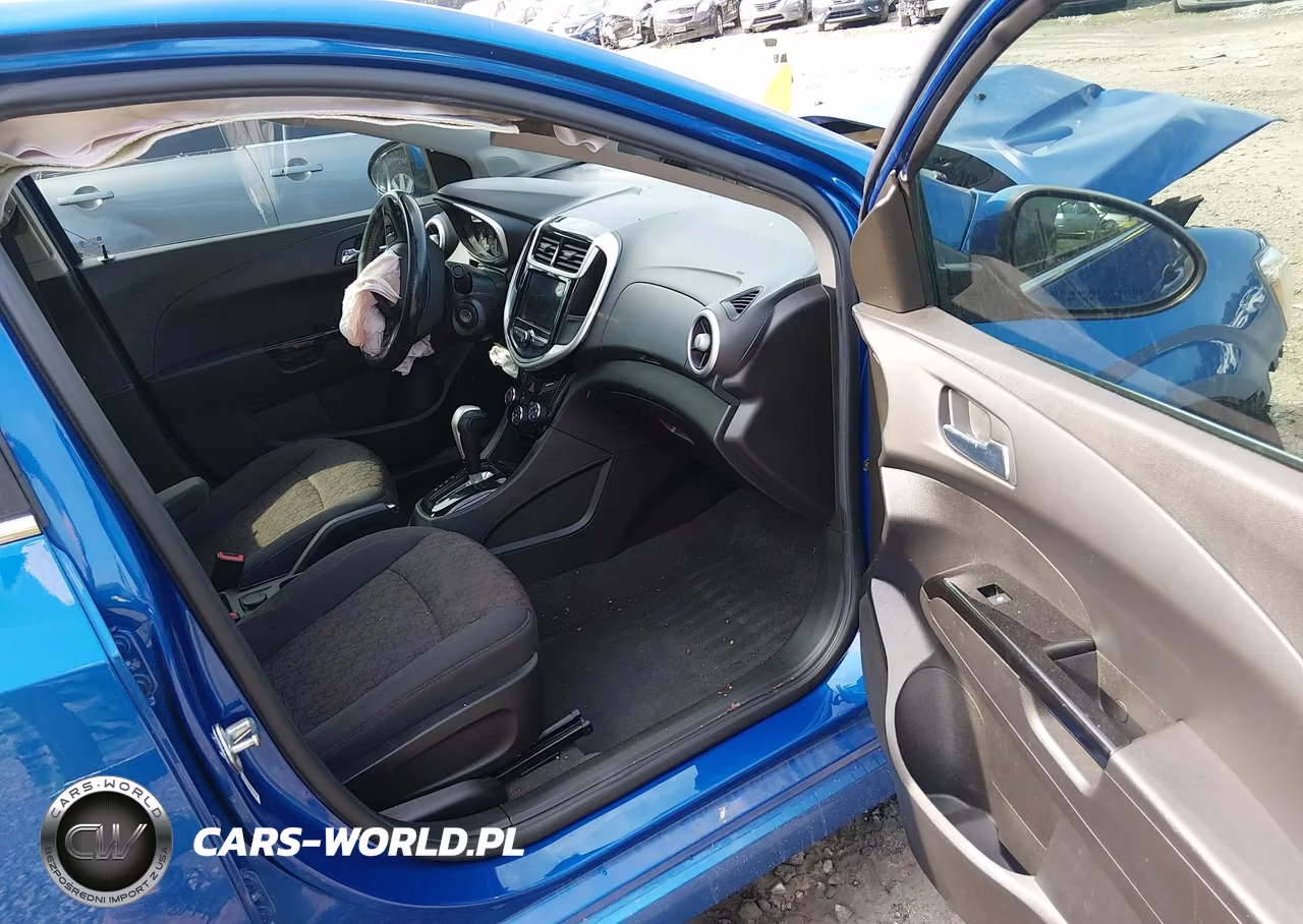 2018 Chevrolet Sonic Lt Auto VIN:1G1JD5SB1J4102124 - 5