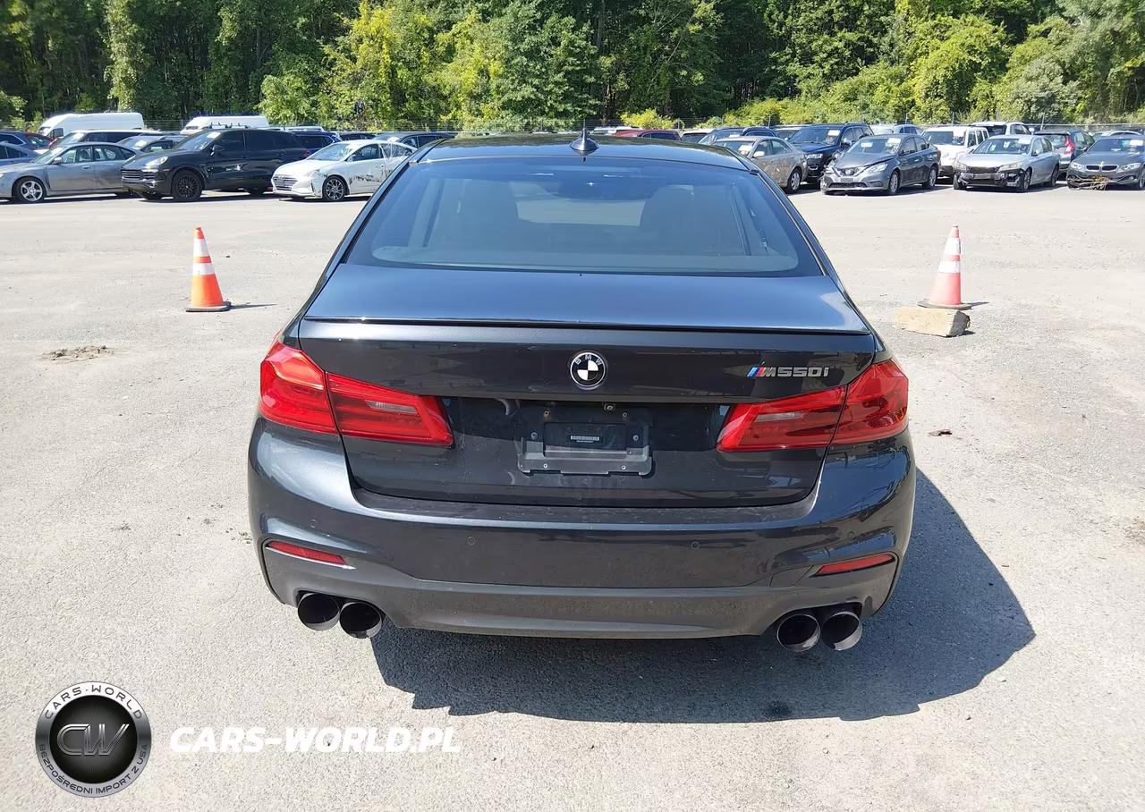 2019 BMW M550I xDrive VIN:WBAJB9C50KB289377 - 17