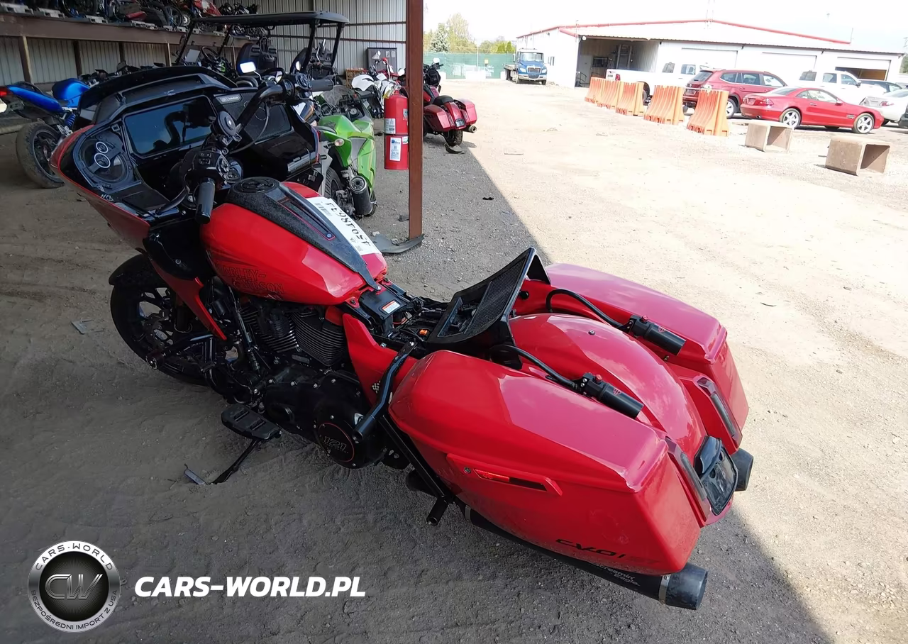 2025 Harley-Davidson Fltrxstse VIN:1HD1TL814SB950734 - 3