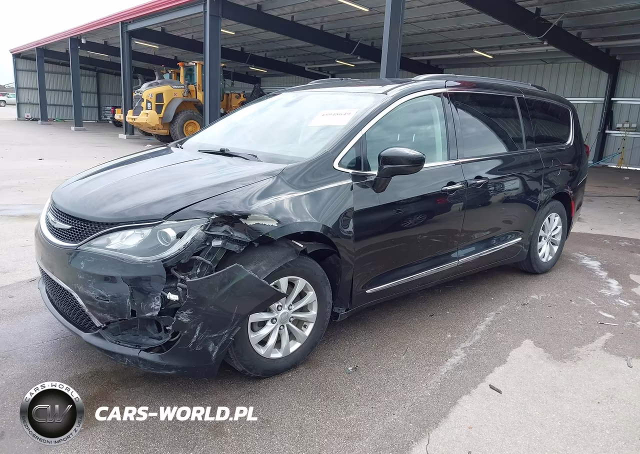 2017 Chrysler Pacifica Touring-L VIN:2C4RC1BG4HR705187 - 2