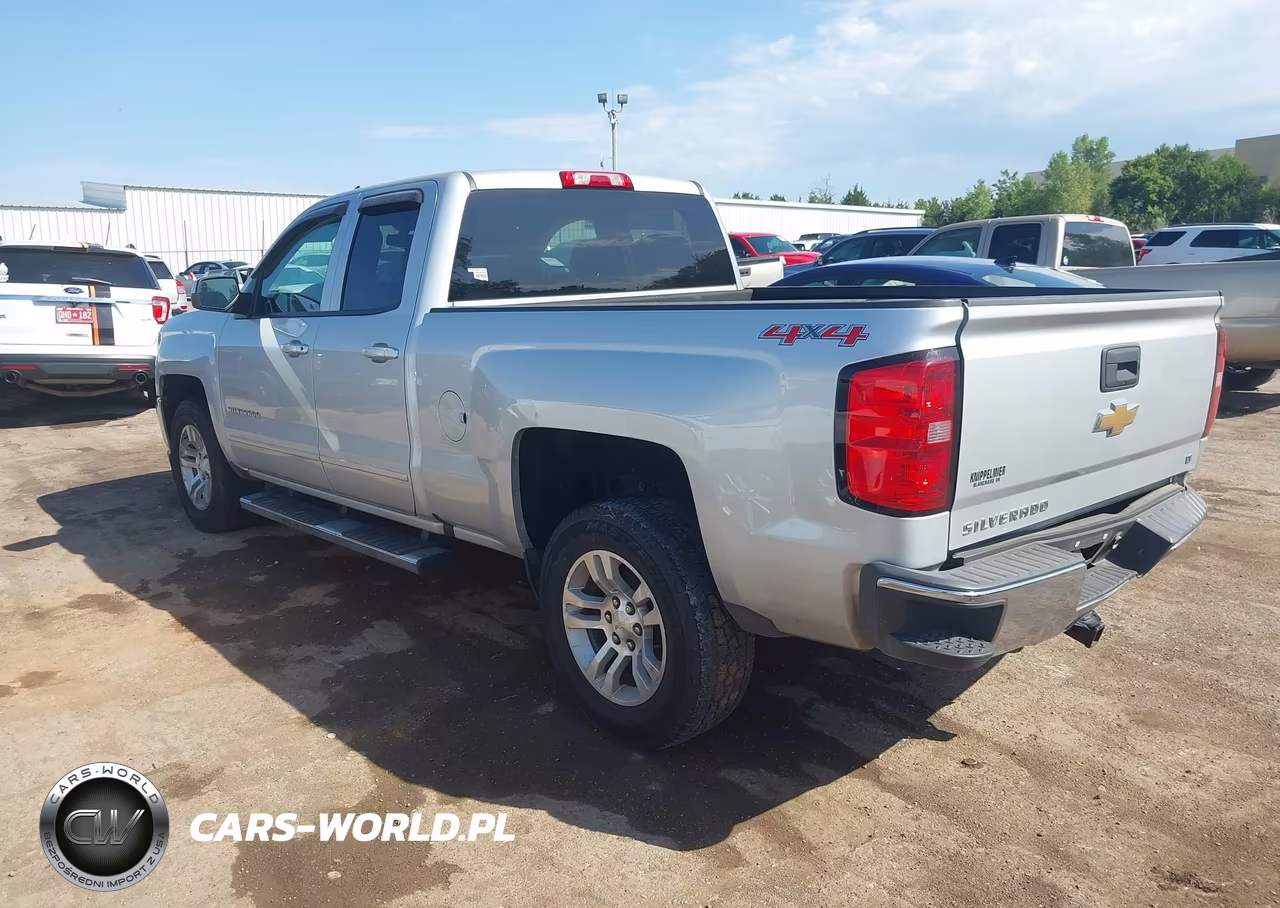 2017 Chevrolet Silverado 1500 Lt VIN:1GCVKREC7HZ391193 - 3