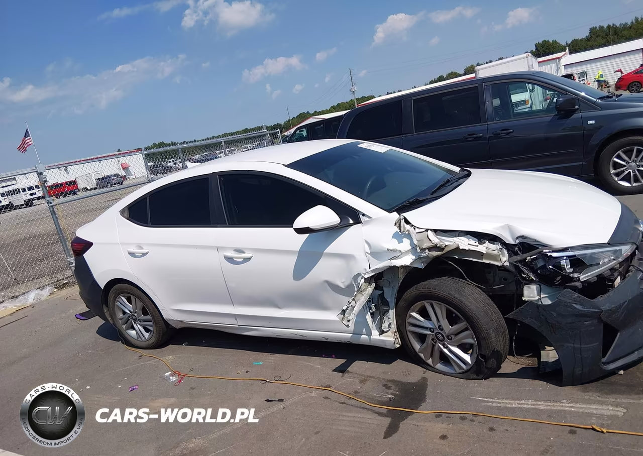 2020 Hyundai Elantra Sel VIN:5NPD84LF2LH573748 - 13