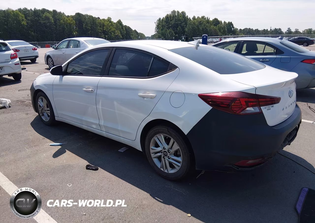 2020 Hyundai Elantra Sel VIN:5NPD84LF2LH573748 - 3