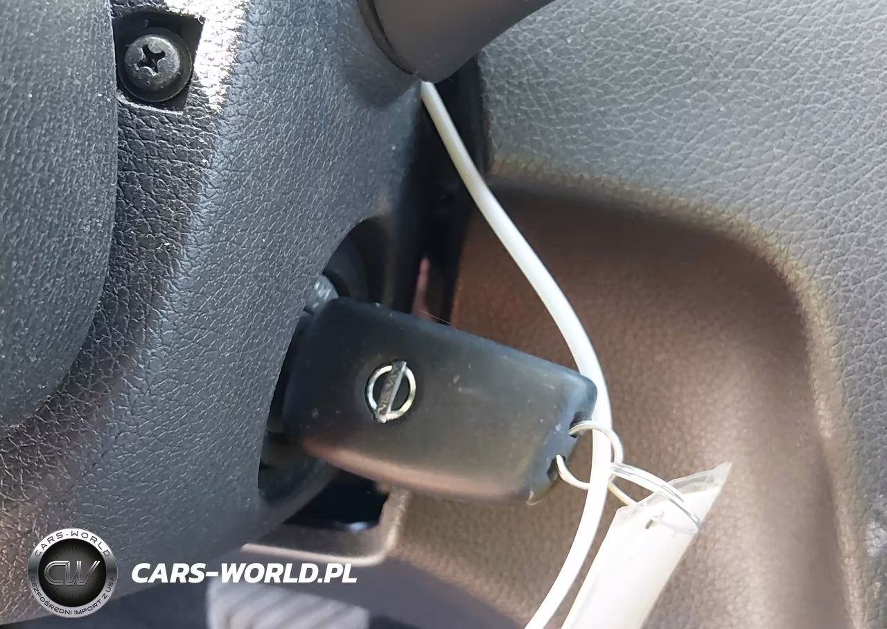 2019 Nissan Rogue S VIN:5N1AT2MT0KC744917 - 11