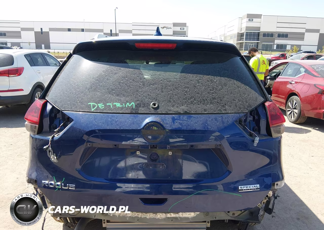 2019 Nissan Rogue S VIN:5N1AT2MT0KC744917 - 16