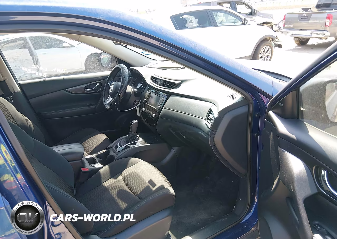 2019 Nissan Rogue S VIN:5N1AT2MT0KC744917 - 5