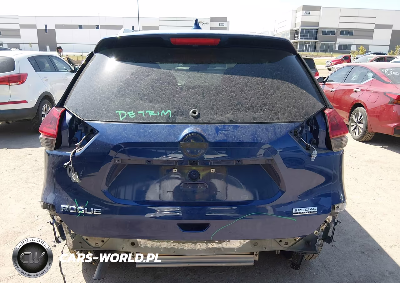 2019 Nissan Rogue S VIN:5N1AT2MT0KC744917 - 6