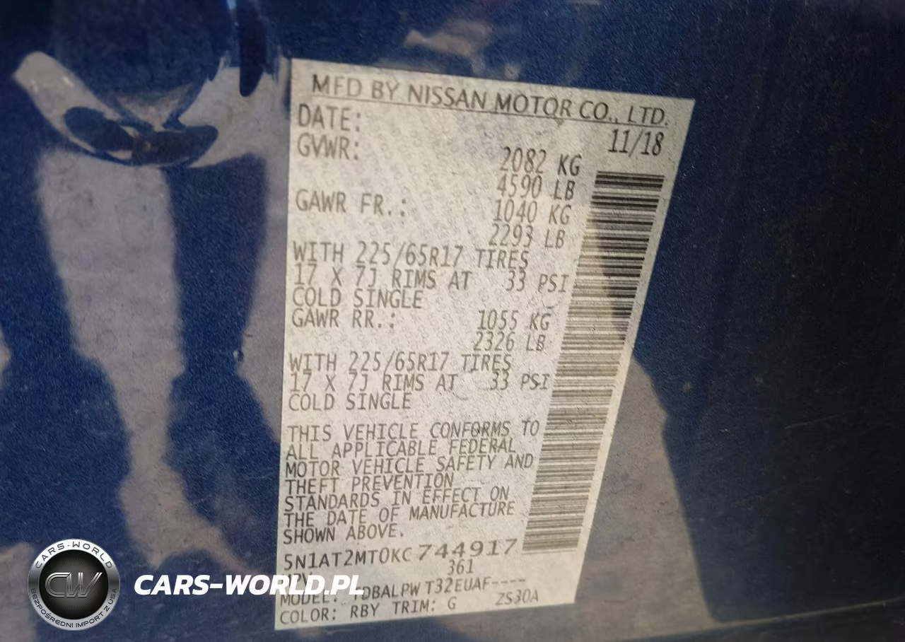 2019 Nissan Rogue S VIN:5N1AT2MT0KC744917 - 9