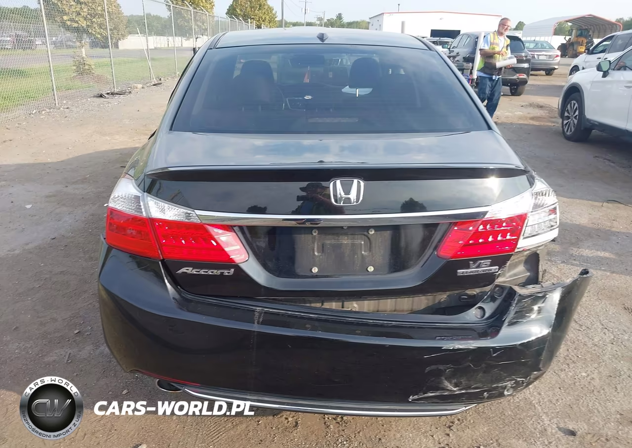 2014 Honda Accord Touring VIN:1HGCR3F95EA017115 - 16