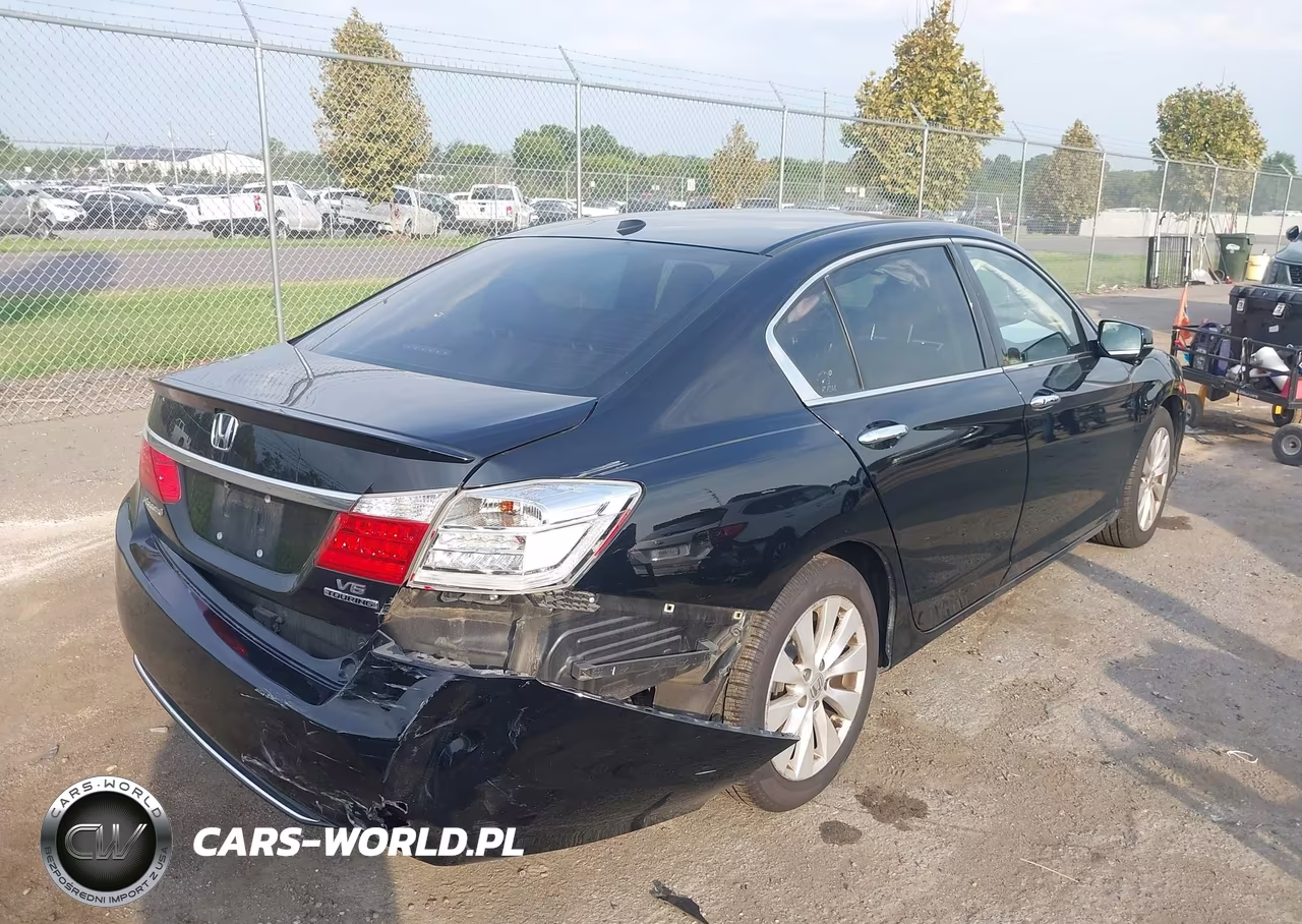 2014 Honda Accord Touring VIN:1HGCR3F95EA017115 - 4