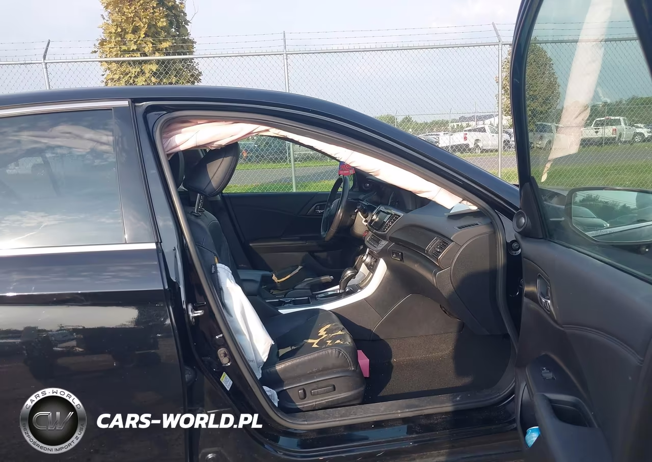 2014 Honda Accord Touring VIN:1HGCR3F95EA017115 - 5