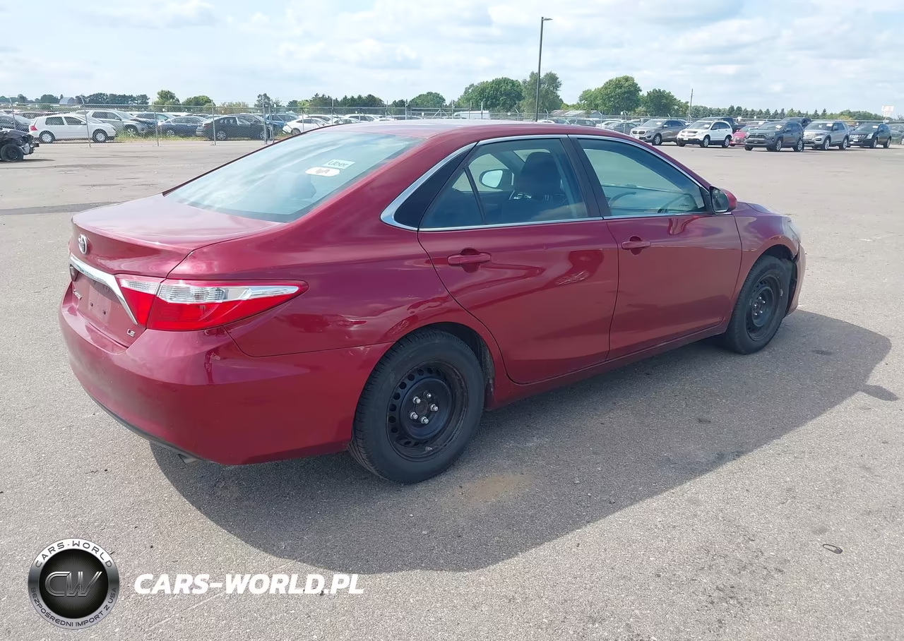 2017 Toyota Camry Le VIN:4T1BF1FK8HU706610 - 4