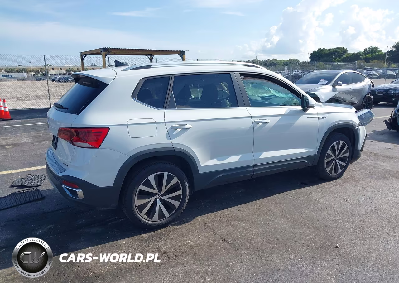 2022 Volkswagen Taos 1.5T Se VIN:3VVWX7B23NM061815 - 4