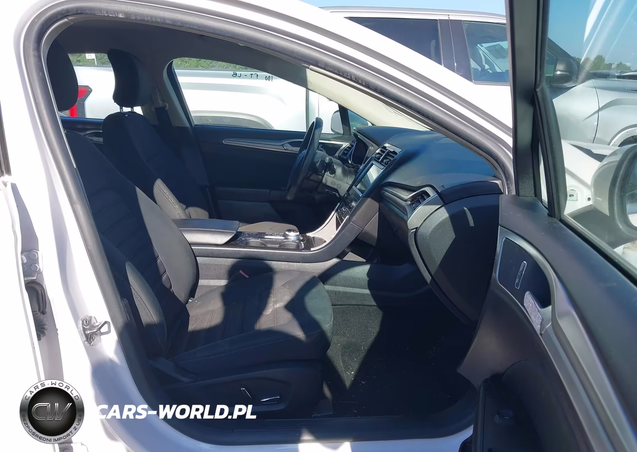 2019 Ford Fusion Se VIN:3FA6P0HD3KR146558 - 5
