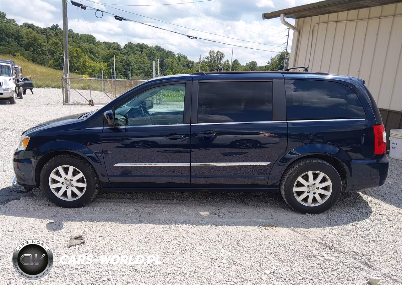 2016 Chrysler Town & Country Touring VIN:2C4RC1BG6GR111876 - 14