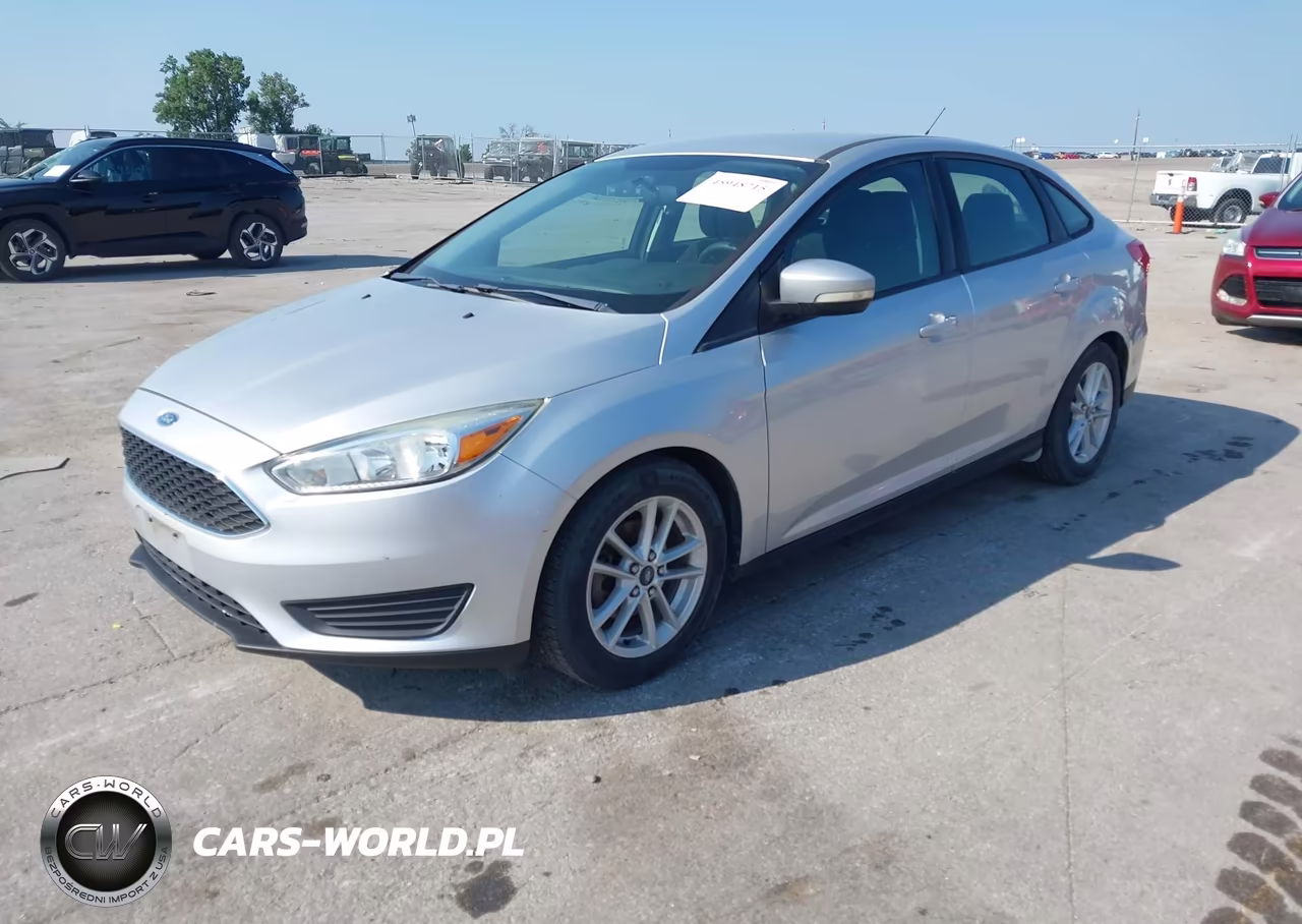 2015 Ford Focus Se VIN:1FADP3F27FL270377 - 2