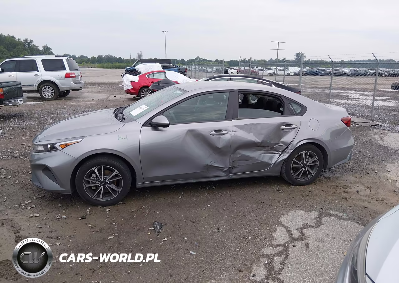 2022 Kia Forte Lxs VIN:3KPF24ADXNE456535 - 14