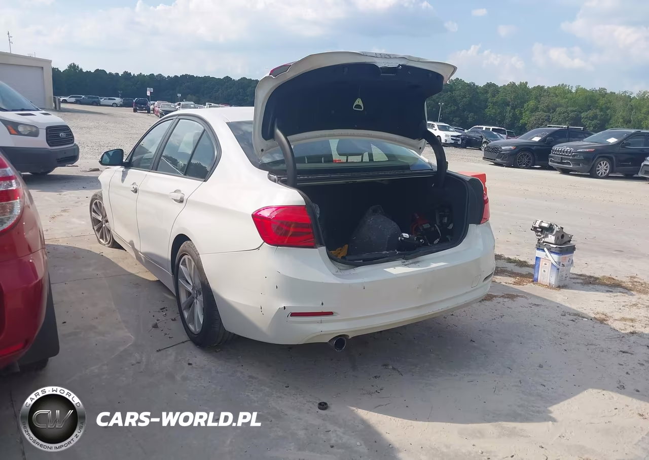 2018 BMW 320I VIN:WBA8E1G5XJNU90119 - 3