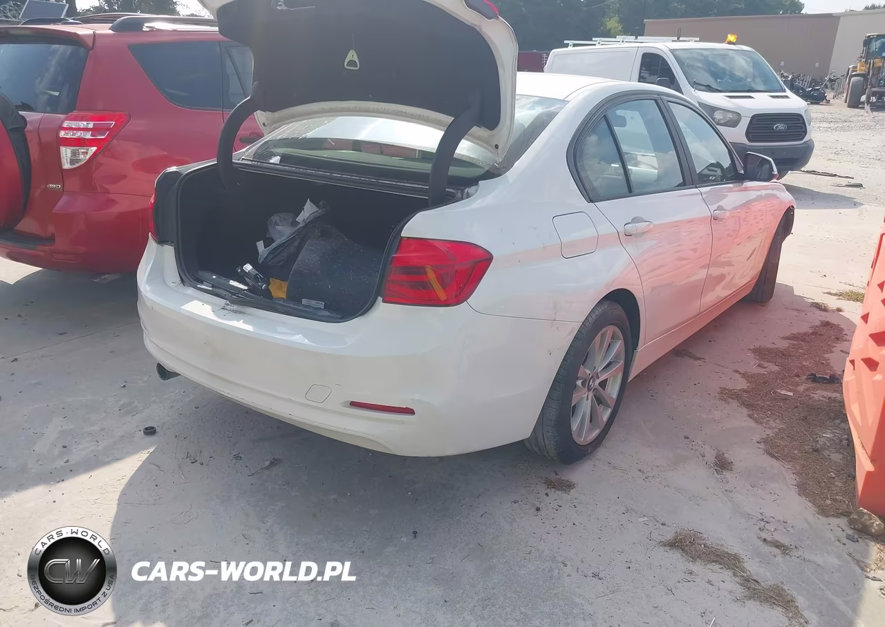 2018 BMW 320I VIN:WBA8E1G5XJNU90119 - 4