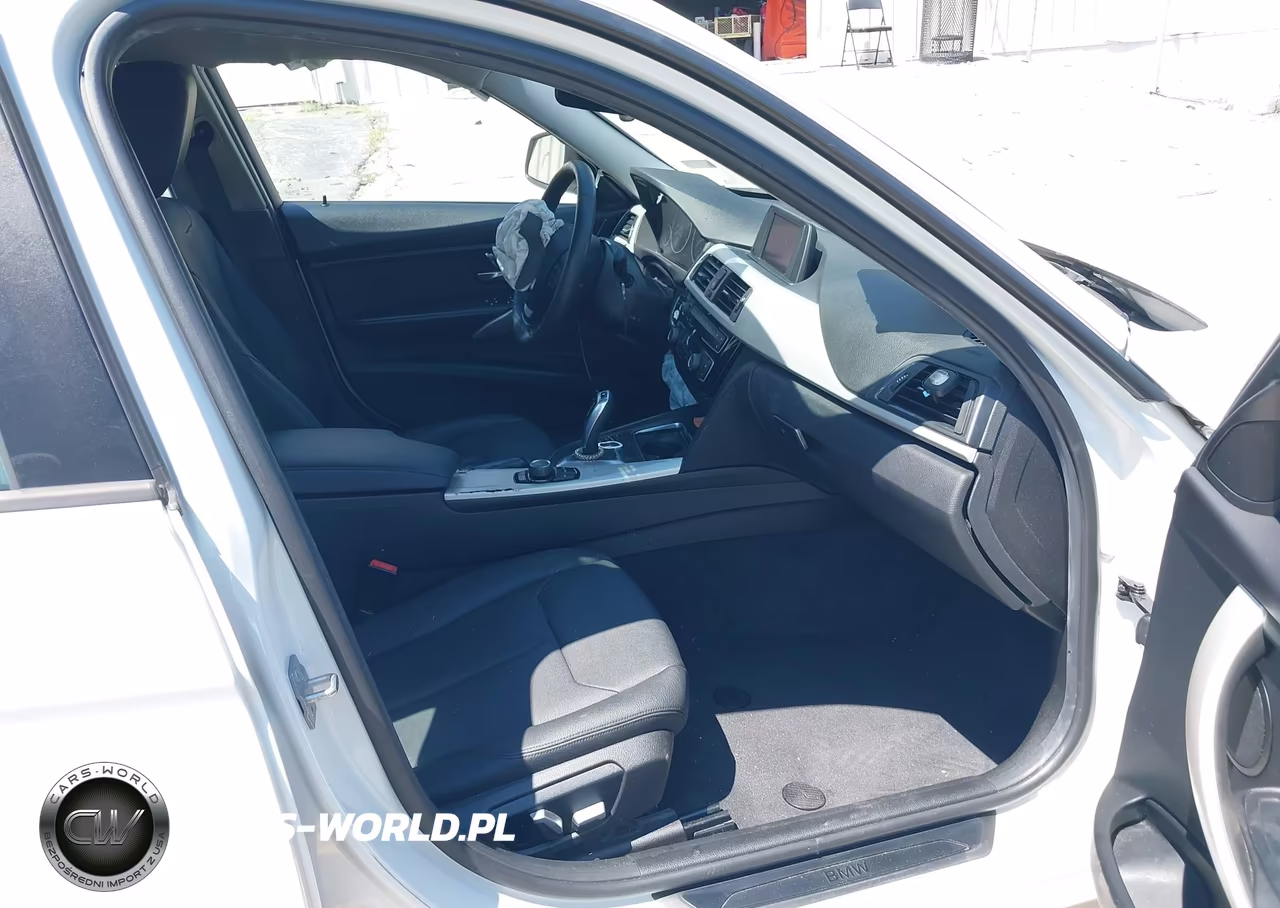 2018 BMW 320I VIN:WBA8E1G5XJNU90119 - 5