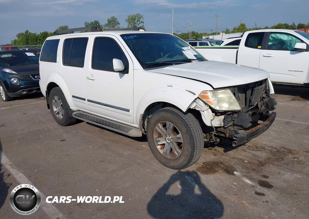2011 Nissan Pathfinder Silver