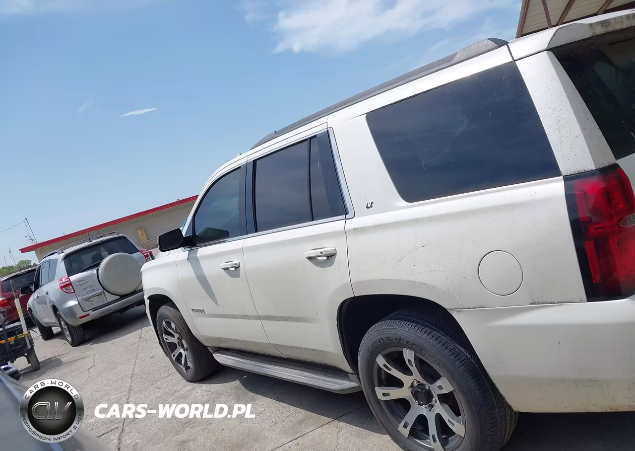 2015 Chevrolet Tahoe Lt VIN:1GNSCBKC2FR520845 - 14