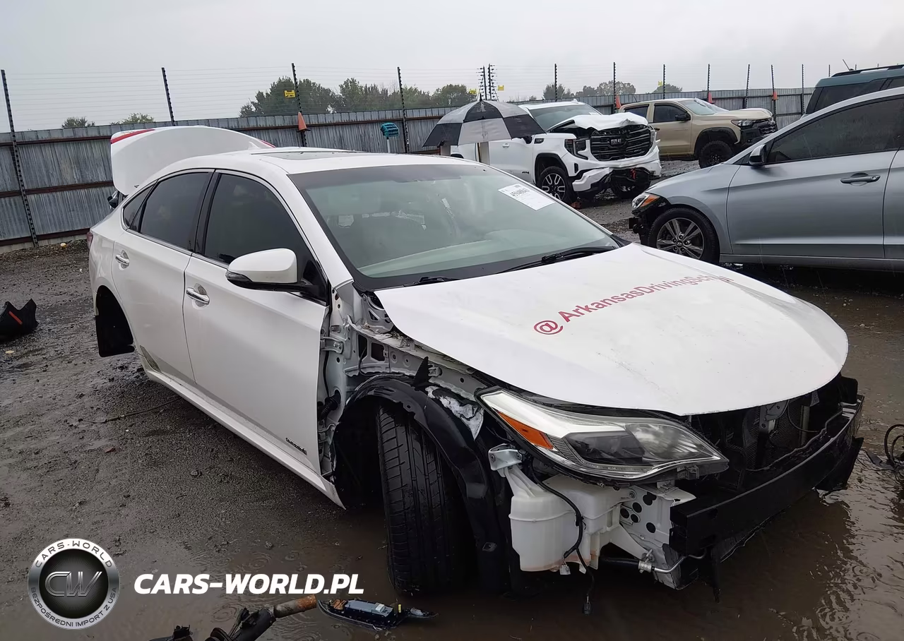 2013 Toyota Avalon Hybrid Limited