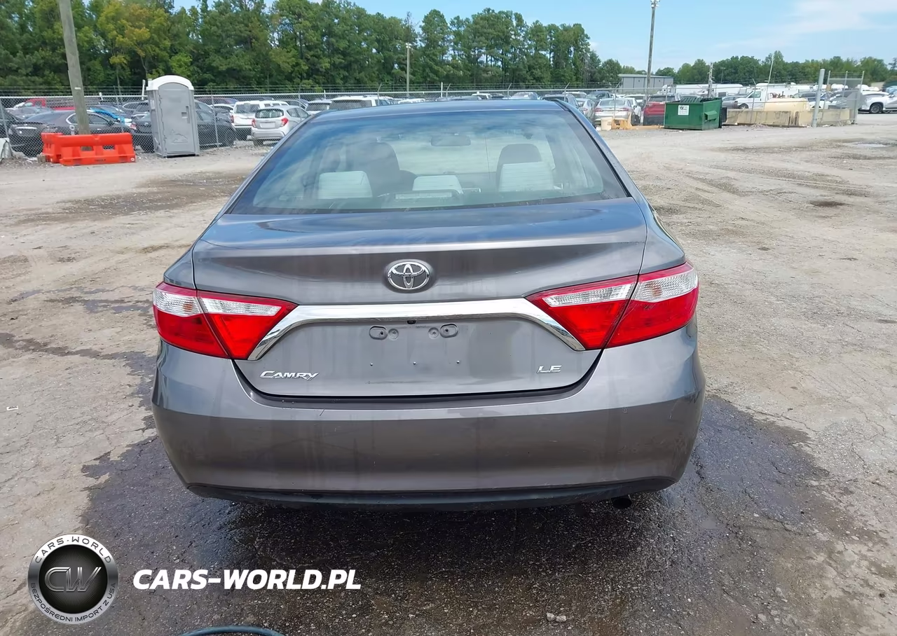 2017 Toyota Camry Le VIN:4T1BF1FK1HU373019 - 17