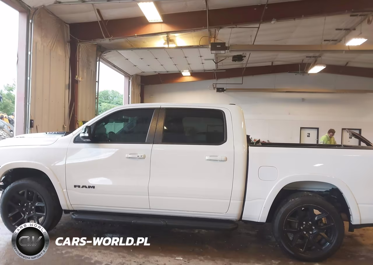 2022 Ram 1500 Laramie 4X4 5'7 Box VIN:1C6SRFJM5NN406988 - 14