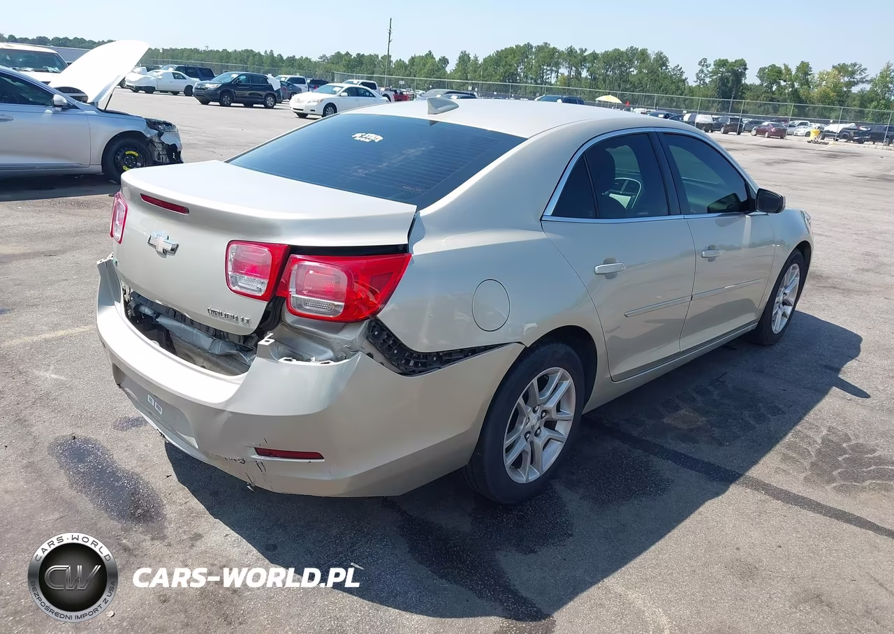 2015 Chevrolet Malibu 1Lt VIN:1G11C5SL9FF241117 - 4