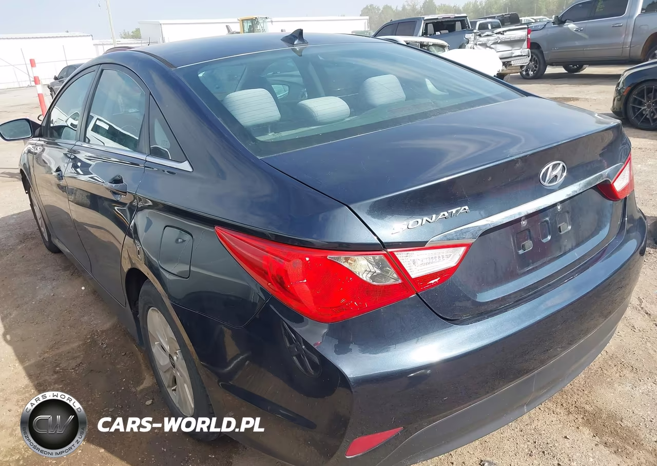 2014 Hyundai Sonata Gls VIN:5NPEB4AC6EH822392 - 3