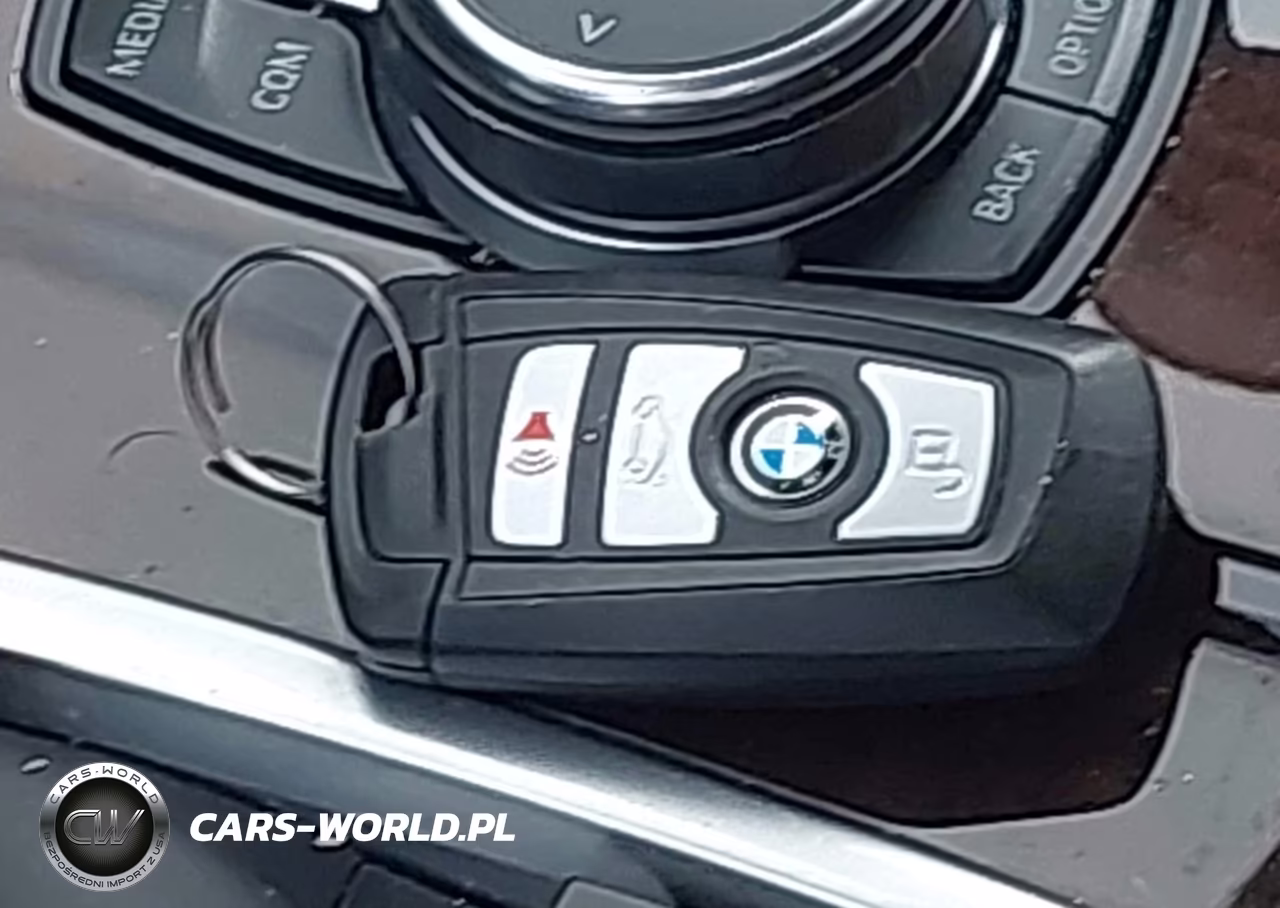 2017 BMW X3 xDrive28I VIN:5UXWX9C57H0T08603 - 11