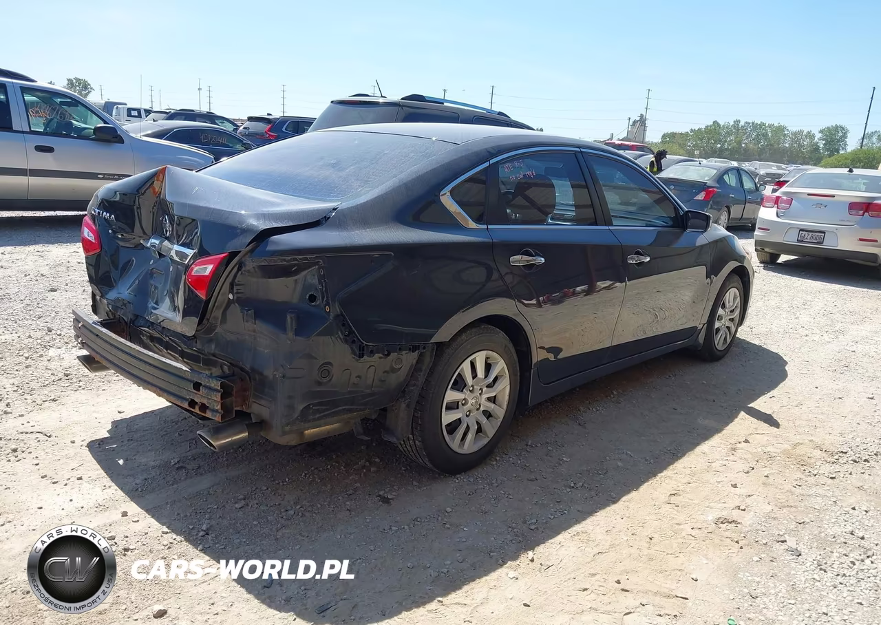 2017 Nissan Altima 2.5 S VIN:1N4AL3APXHC182296 - 4