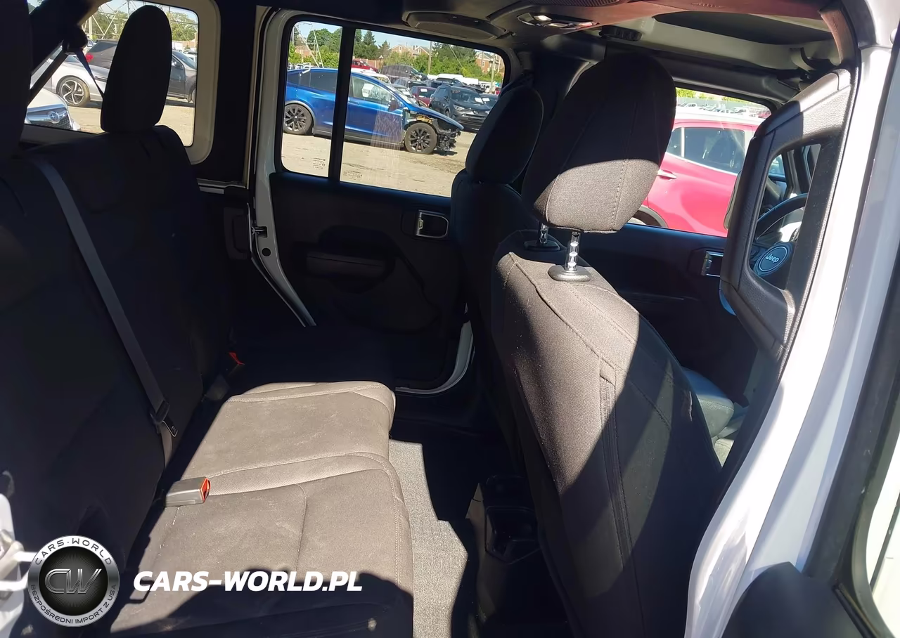 2022 Jeep Wrangler Unlimited Sport Altitude 4X4 VIN:1C4HJXDG5NW226281 - 8