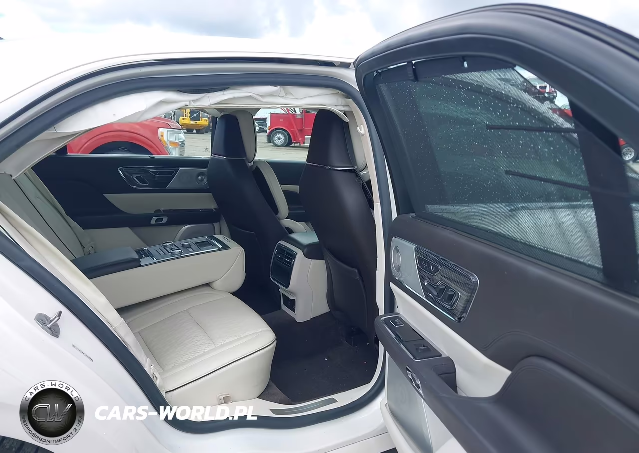 2018 Lincoln Continental Black Label VIN:1LN6L9AP1J5600608 - 8
