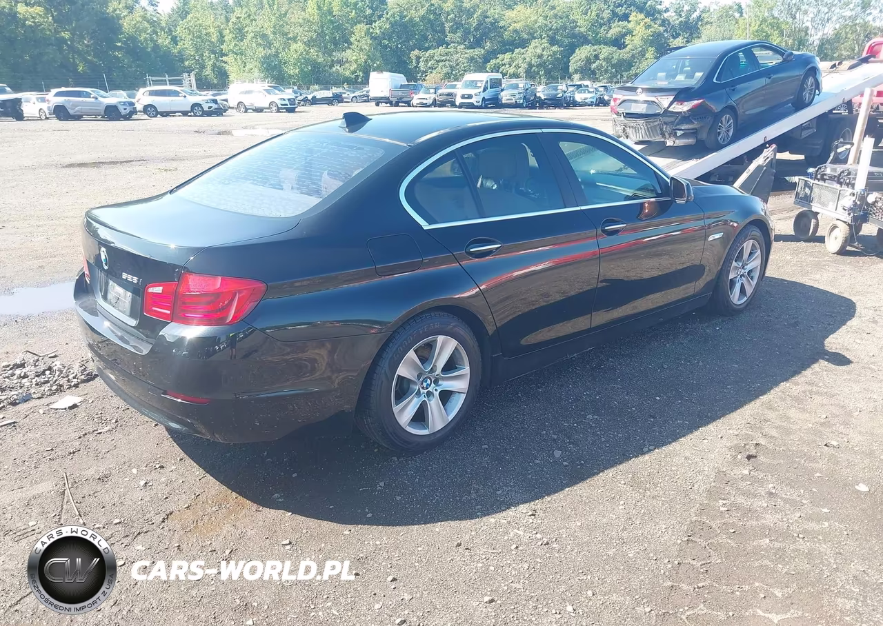 2011 BMW 528I VIN:WBAFR1C5XBC740537 - 4